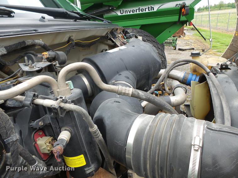 image for item CD9613 2006 Ford F650 Super Duty truck cab and chassis