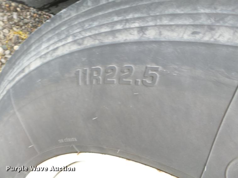 image for item CD9613 2006 Ford F650 Super Duty truck cab and chassis