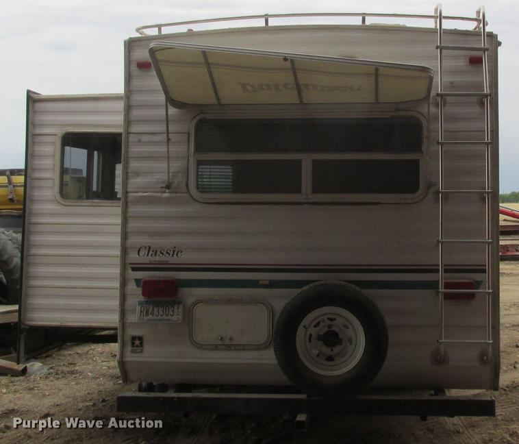 image for item DA8325 1999 Dutchman Classic camper