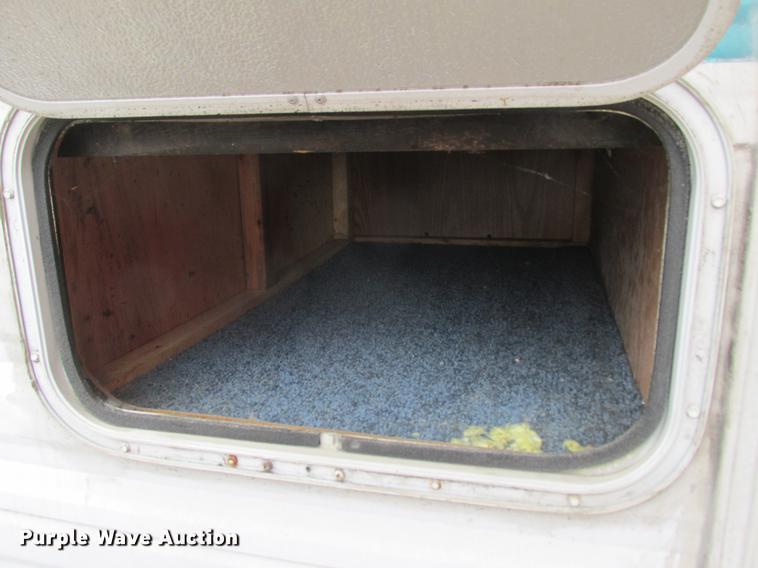 image for item DA8325 1999 Dutchman Classic camper