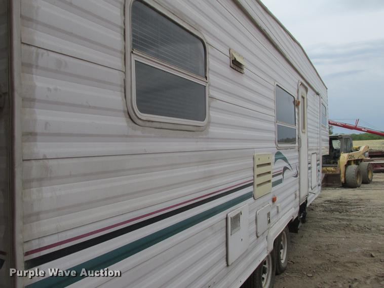 image for item DA8325 1999 Dutchman Classic camper