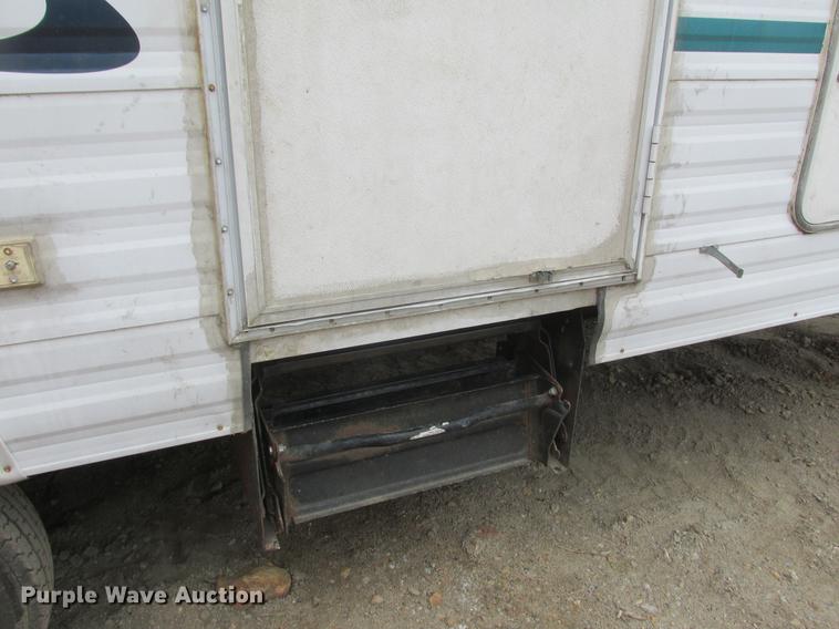 image for item DA8325 1999 Dutchman Classic camper