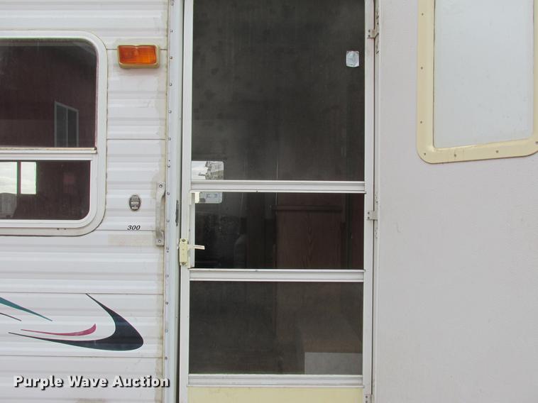 image for item DA8325 1999 Dutchman Classic camper