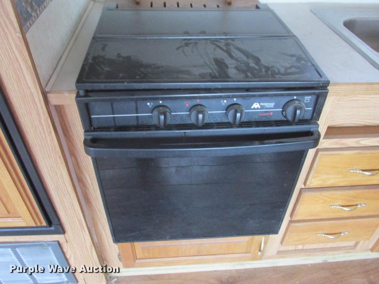 image for item DA8325 1999 Dutchman Classic camper