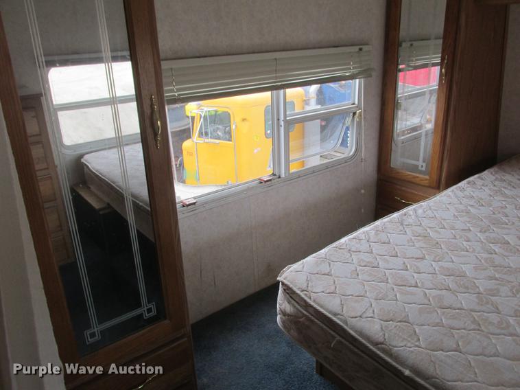 image for item DA8325 1999 Dutchman Classic camper