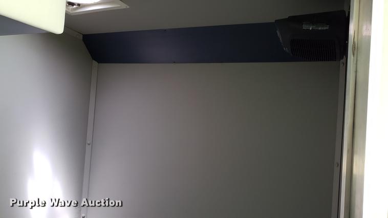 image for item DA8524 2004 Workhorse W22 medical clinic RV