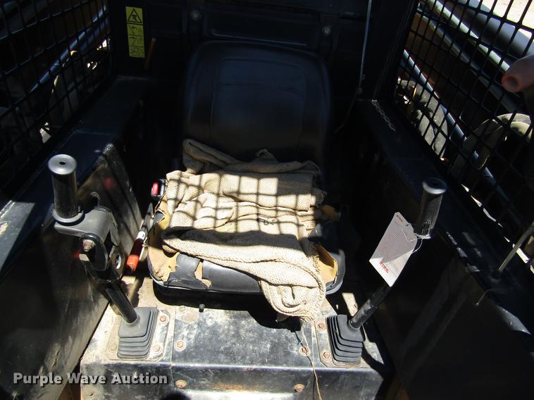 image for item DB4942 1998 New Holland LX865 skid steer