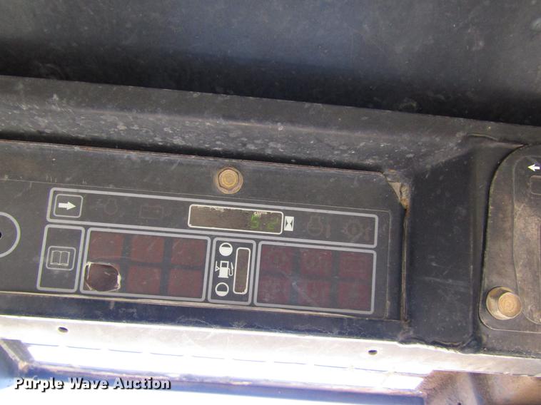 image for item DB4942 1998 New Holland LX865 skid steer