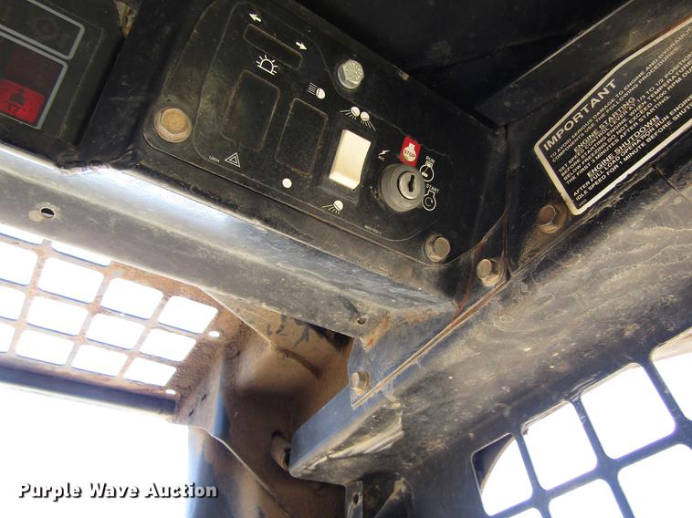 image for item DB4942 1998 New Holland LX865 skid steer