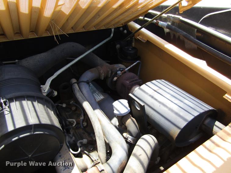 image for item DB4942 1998 New Holland LX865 skid steer