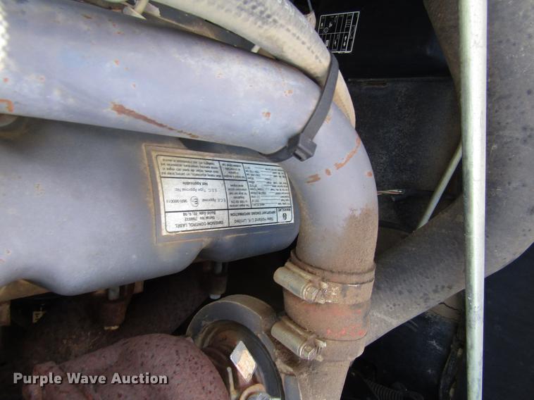 image for item DB4942 1998 New Holland LX865 skid steer