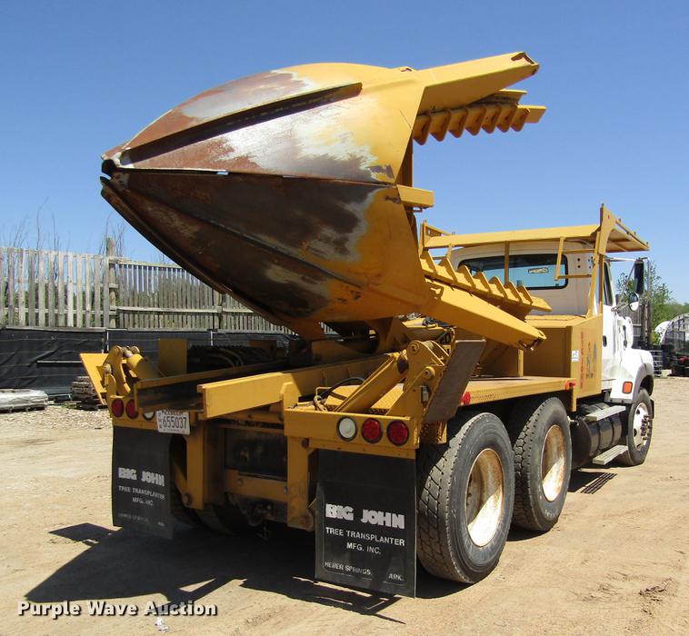 image for item DB4944 1995 Ford L9000 truck with Big John tree transplanter