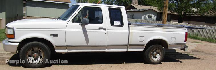 image for item DB4947 1994 Ford F150 SuperCab pickup truck