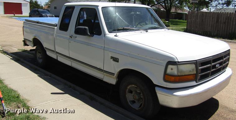 image for item DB4947 1994 Ford F150 SuperCab pickup truck