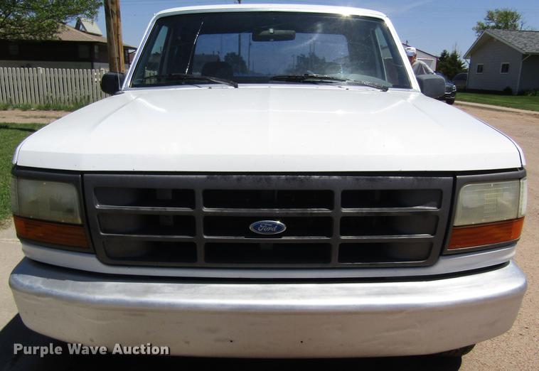 image for item DB4947 1994 Ford F150 SuperCab pickup truck
