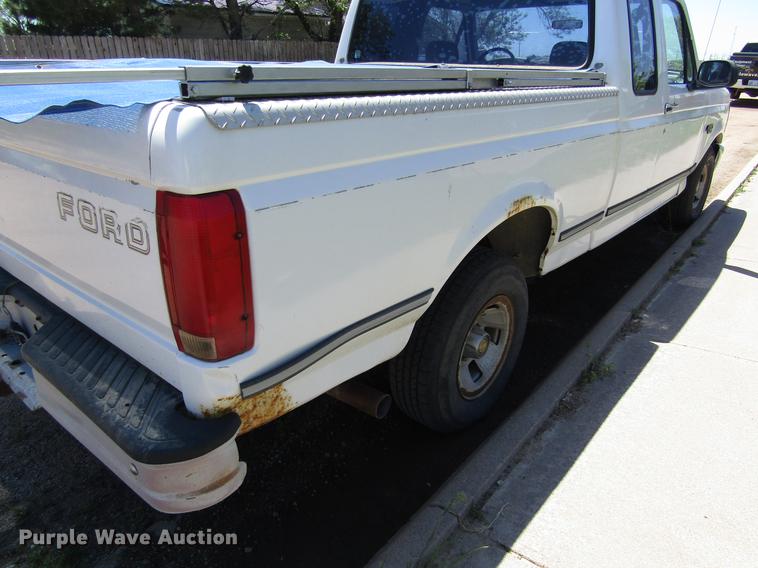image for item DB4947 1994 Ford F150 SuperCab pickup truck