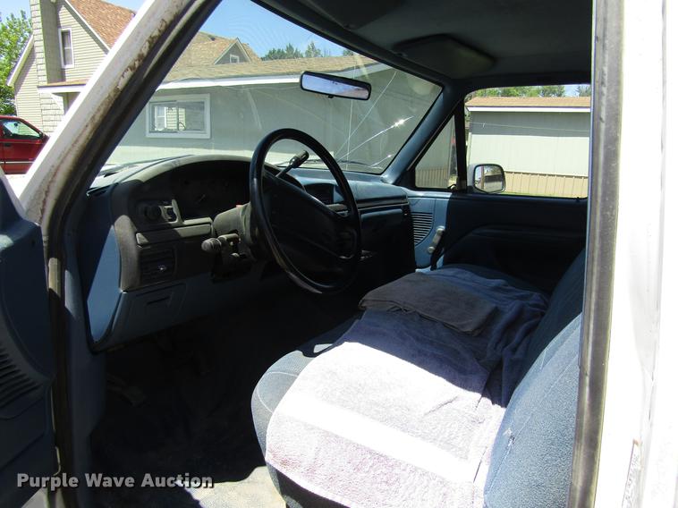 image for item DB4947 1994 Ford F150 SuperCab pickup truck