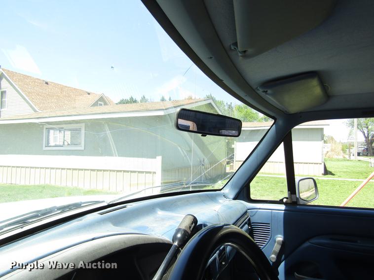 image for item DB4947 1994 Ford F150 SuperCab pickup truck