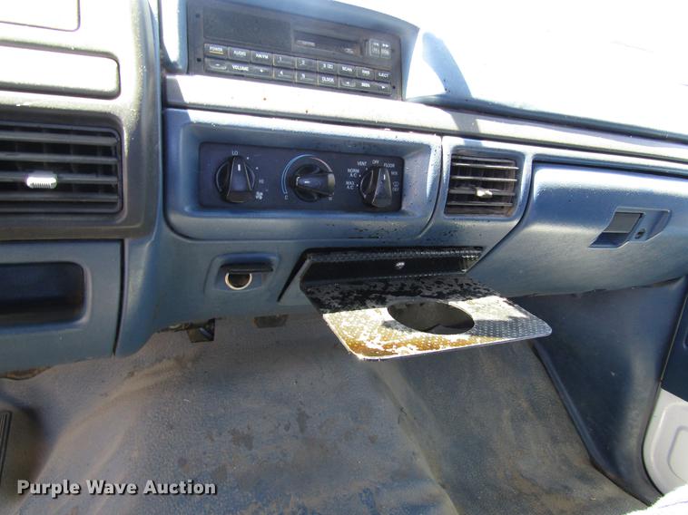 image for item DB4947 1994 Ford F150 SuperCab pickup truck