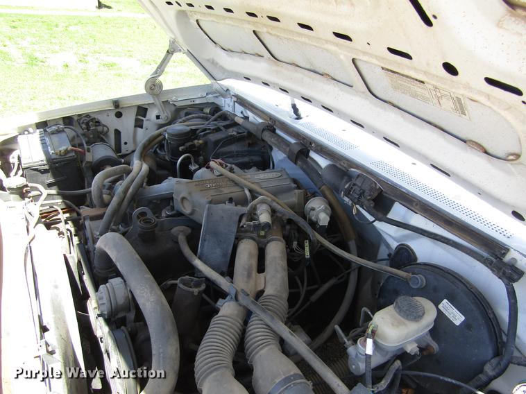 image for item DB4947 1994 Ford F150 SuperCab pickup truck