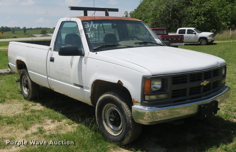 image for item DB8764 1995 Chevrolet Cheyenne 2500 pickup truck