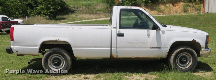 image for item DB8764 1995 Chevrolet Cheyenne 2500 pickup truck