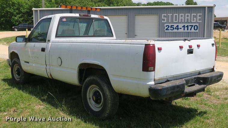 image for item DB8764 1995 Chevrolet Cheyenne 2500 pickup truck