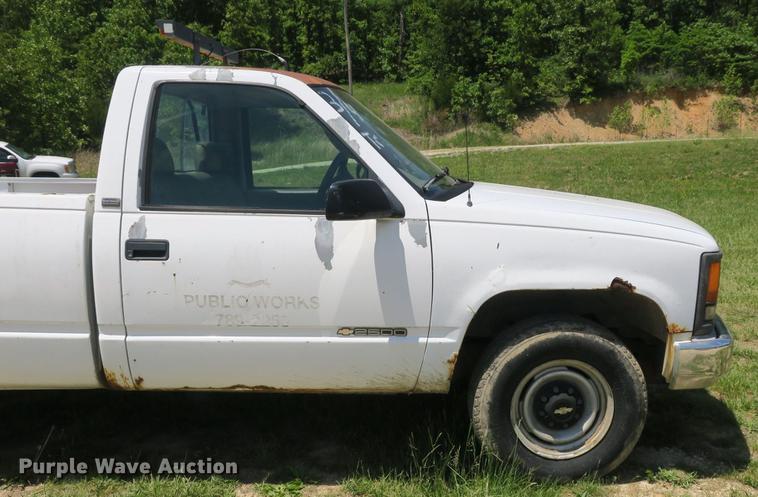 image for item DB8764 1995 Chevrolet Cheyenne 2500 pickup truck