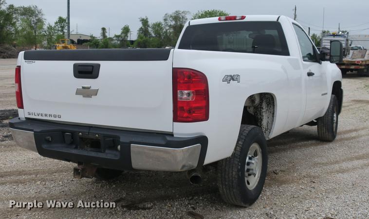 image for item DB8775 2007 Chevrolet Silverado 2500HD pickup truck