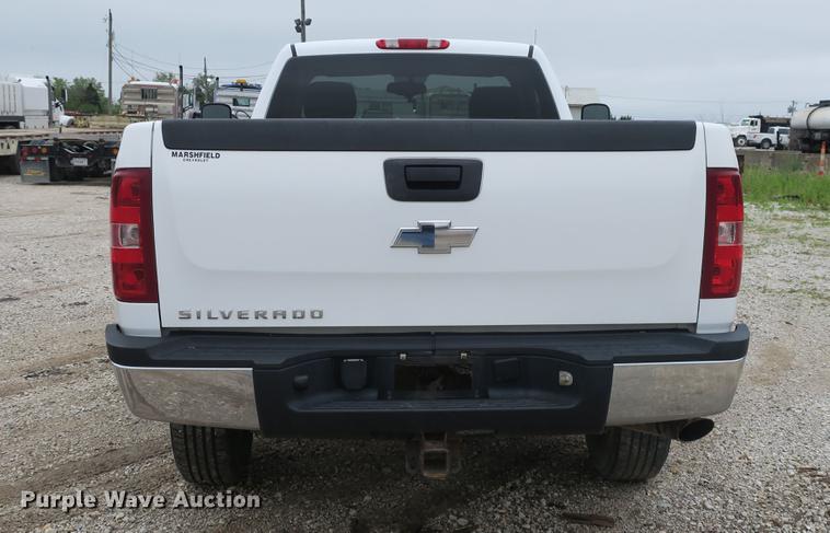 image for item DB8775 2007 Chevrolet Silverado 2500HD pickup truck