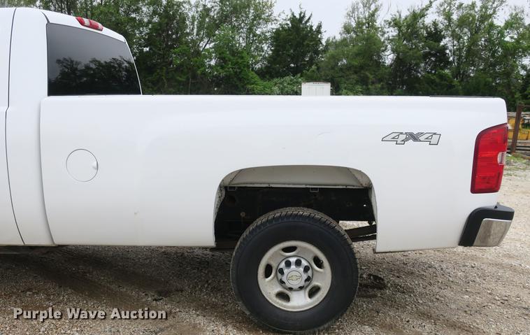 image for item DB8775 2007 Chevrolet Silverado 2500HD pickup truck