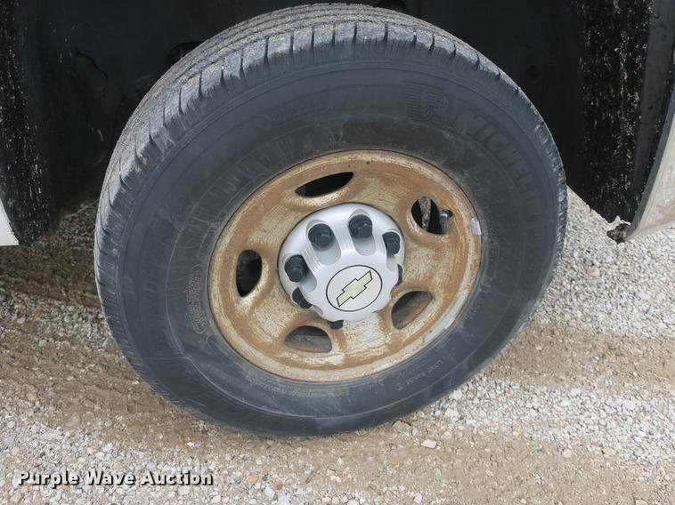 image for item DB8775 2007 Chevrolet Silverado 2500HD pickup truck