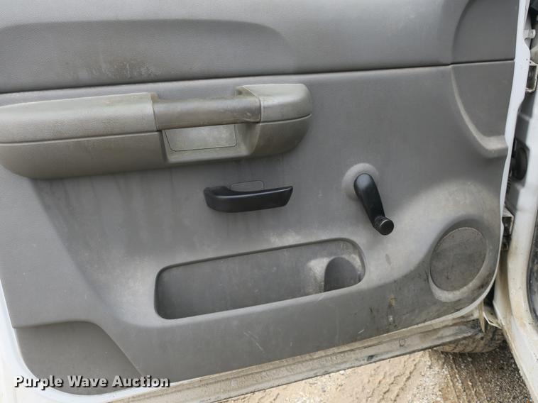 image for item DB8775 2007 Chevrolet Silverado 2500HD pickup truck