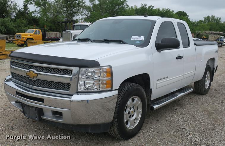 image for item DB8776 2013 Chevrolet Silverado 1500 Ext. Cab pickup truck
