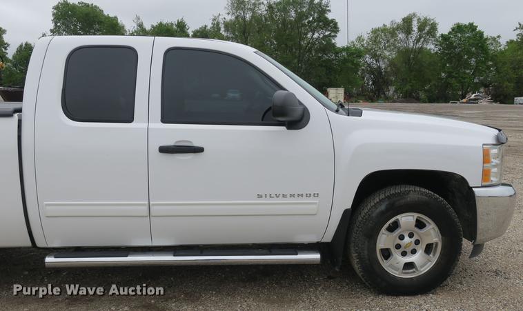 image for item DB8776 2013 Chevrolet Silverado 1500 Ext. Cab pickup truck