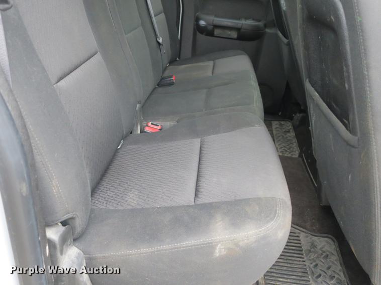 image for item DB8776 2013 Chevrolet Silverado 1500 Ext. Cab pickup truck