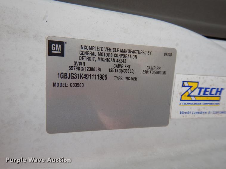 image for item DB9629 2009 Chevrolet Express 3500 shuttle bus