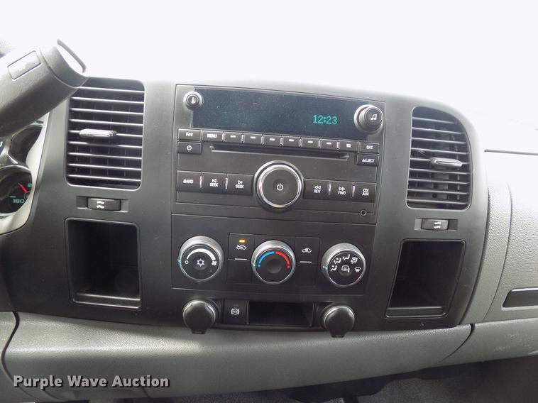 image for item DB9645 2011 Chevrolet Silverado 2500HD Ext. Cab utility bed pickup truck