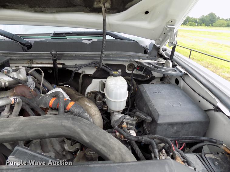 image for item DB9645 2011 Chevrolet Silverado 2500HD Ext. Cab utility bed pickup truck