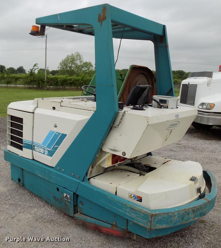 image for item DB9647 Tennant 528 floor scrubber