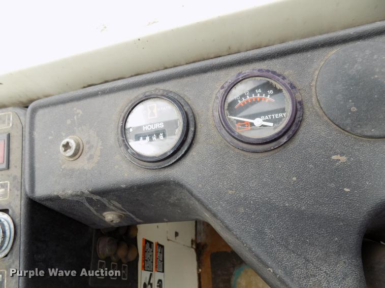 image for item DB9647 Tennant 528 floor scrubber