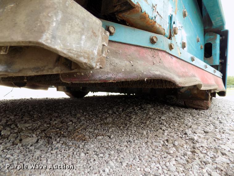 image for item DB9647 Tennant 528 floor scrubber