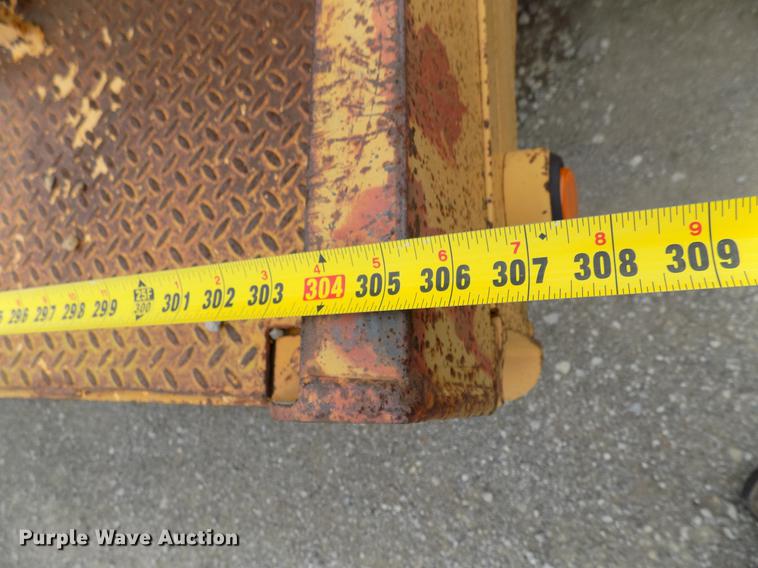 image for item DB9650 2007 Belshe DT255 equipment trailer