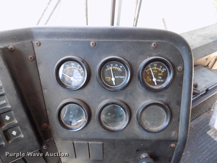 image for item DB9715 1997 Thomas Built Saf-T-Liner MVP ER school bus