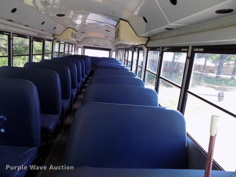 image for item DB9715 1997 Thomas Built Saf-T-Liner MVP ER school bus