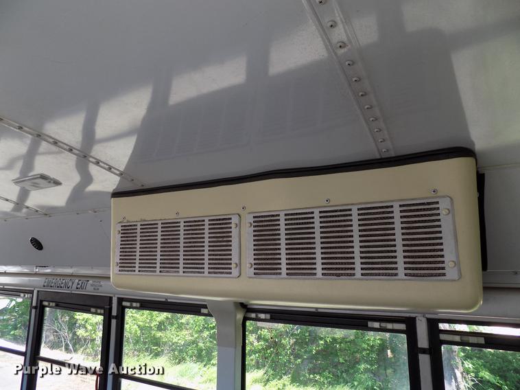 image for item DB9715 1997 Thomas Built Saf-T-Liner MVP ER school bus