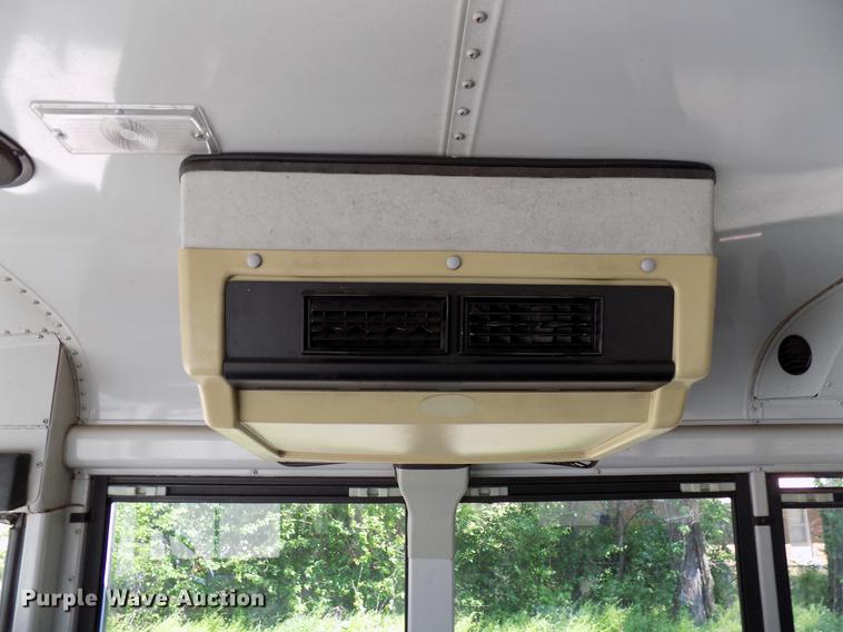 image for item DB9715 1997 Thomas Built Saf-T-Liner MVP ER school bus