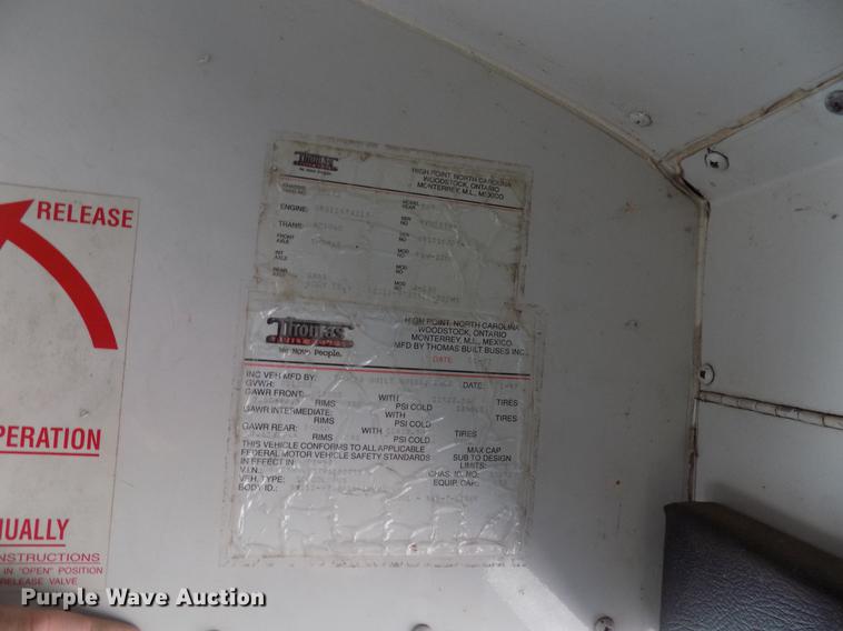 image for item DB9715 1997 Thomas Built Saf-T-Liner MVP ER school bus