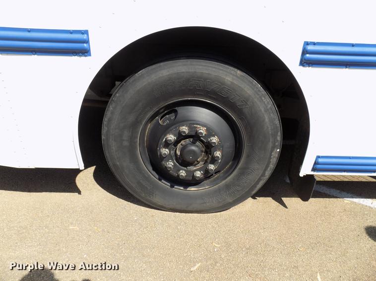 image for item DB9715 1997 Thomas Built Saf-T-Liner MVP ER school bus