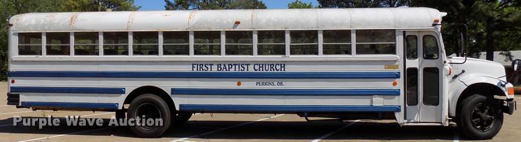 image for item DB9716 1990 International 3800 school bus